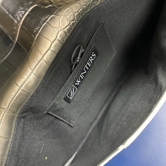 NWT JJ Winters Nikki Silver Clutch - Picture 10 of 11